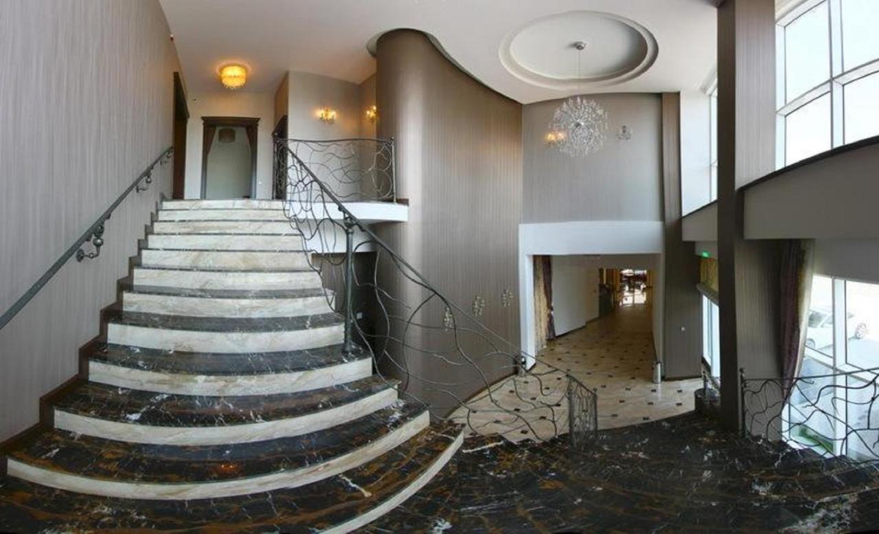 Hotel Select Sibiu Exterior foto
