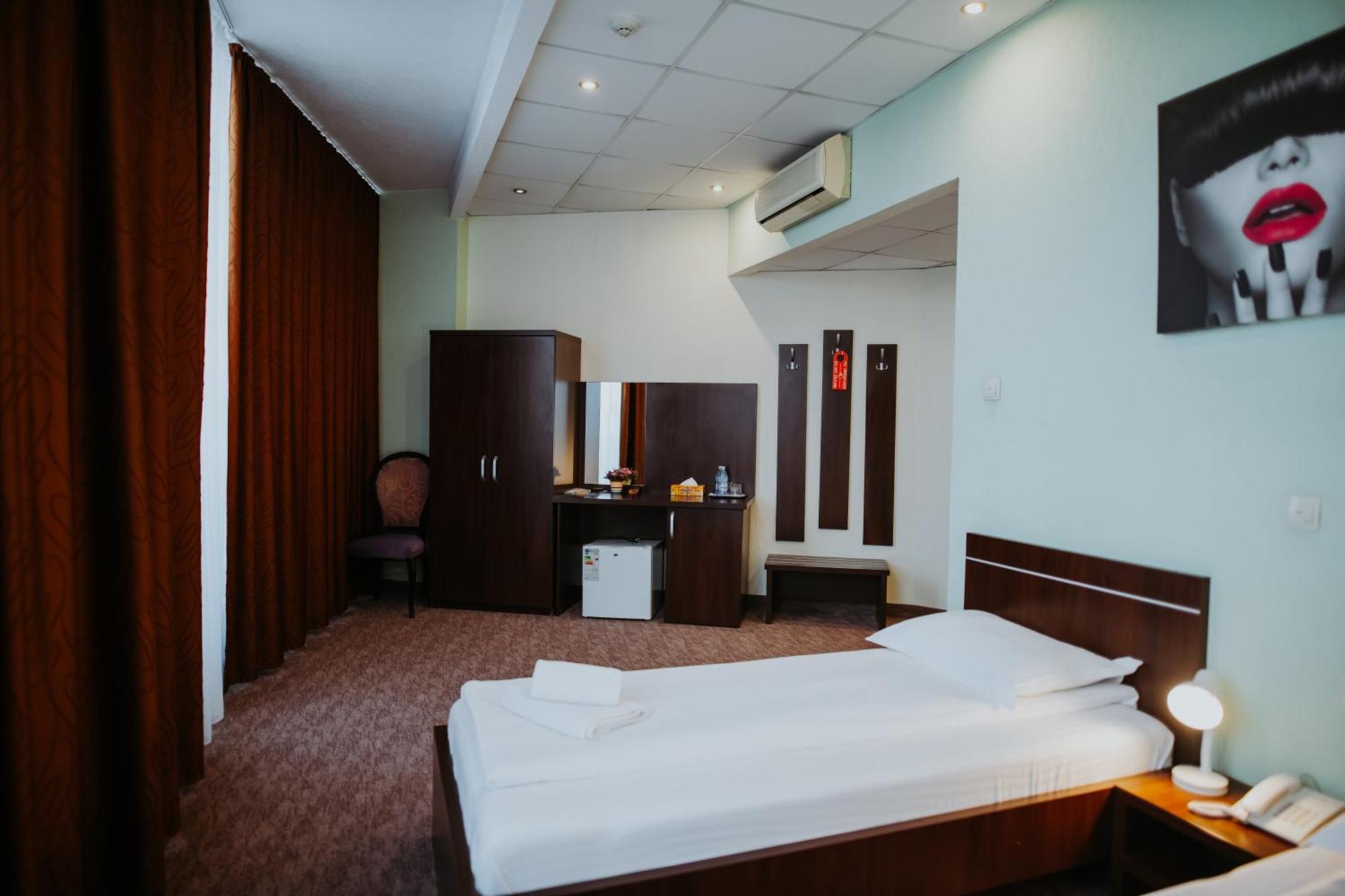 Hotel Select Sibiu Exterior foto