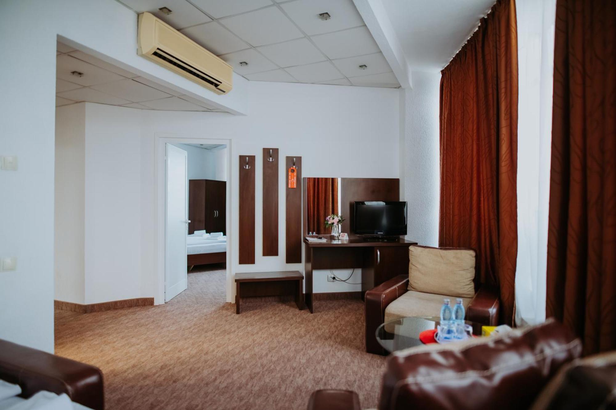 Hotel Select Sibiu Exterior foto